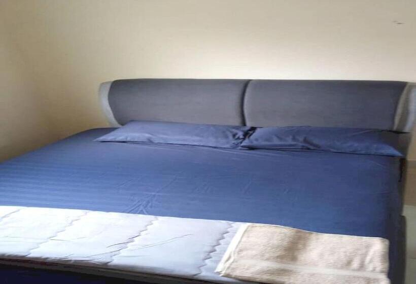 Номер Стандарт Совместная Ванная, Oyo Home 90904 Ray Yan Guesthouse