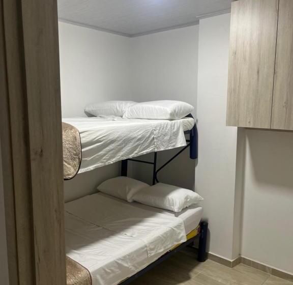 Апартаменты 2 Спальни, Apartaestudio En La Mesa