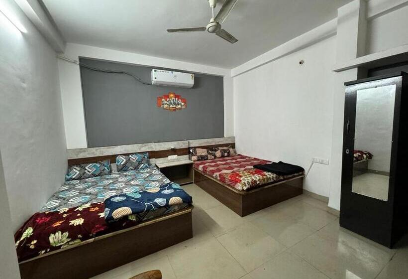 Номер Стандарт с Балконом, Amrat Villa