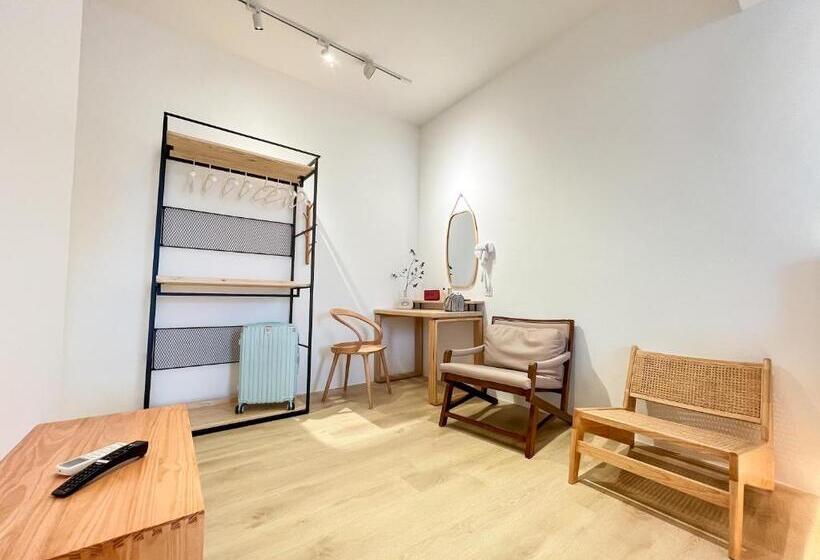Номер Стандарт Четырехместный Совместный Санузел, Sleep Box Penang
