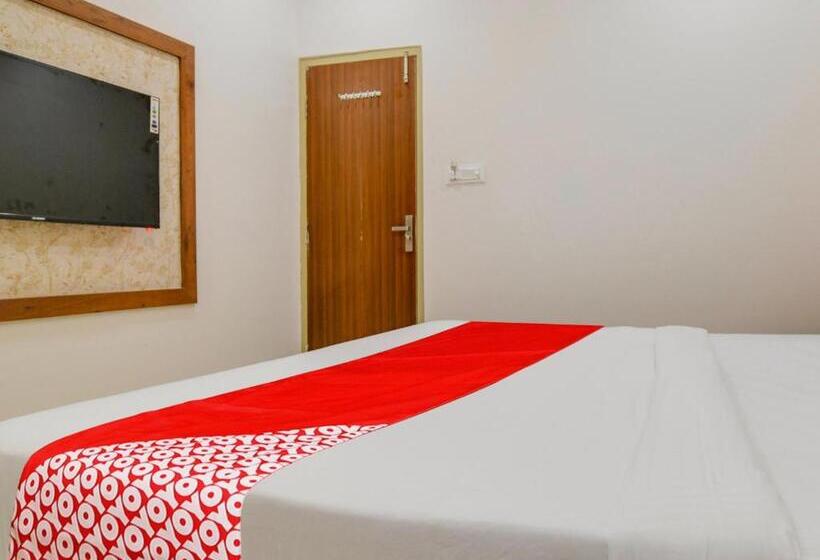 トリプルクラシックルーム, Oyo Hotel Bliss Stay