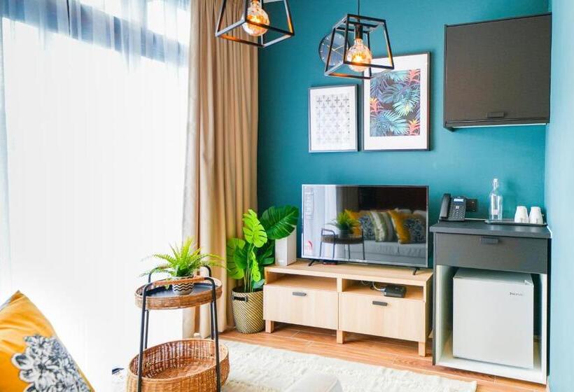 Студио Стандарт Вид на Бассейн, Hangouts Urban Eco Langkawi