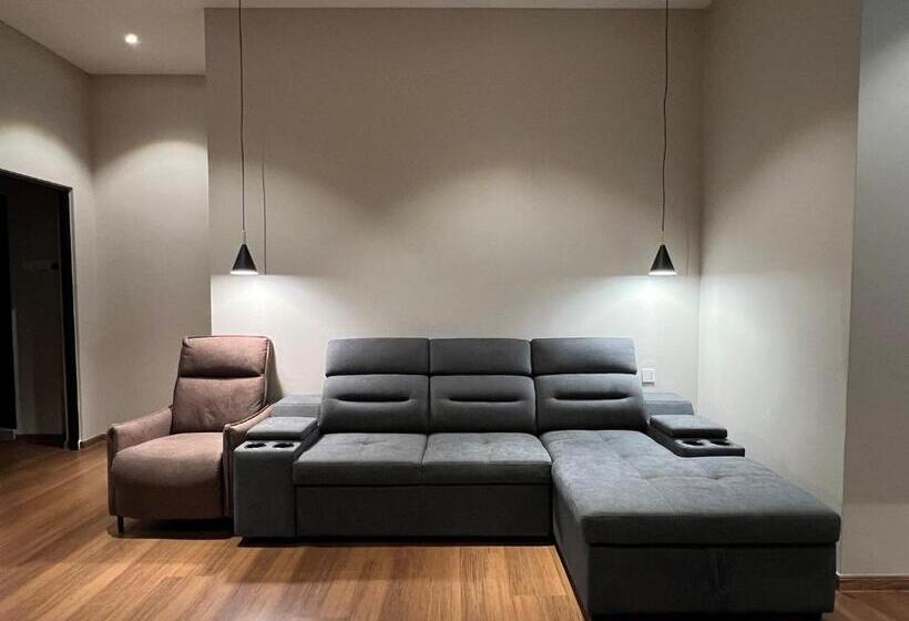 3 Bedroom Suite, Brynton At Centrum