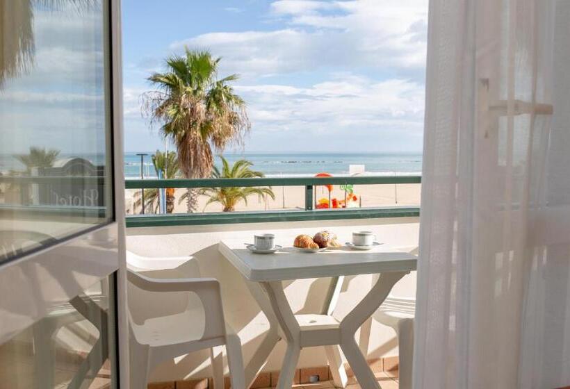 غرفة ديلوكس رباعية, Roma Sul Mare