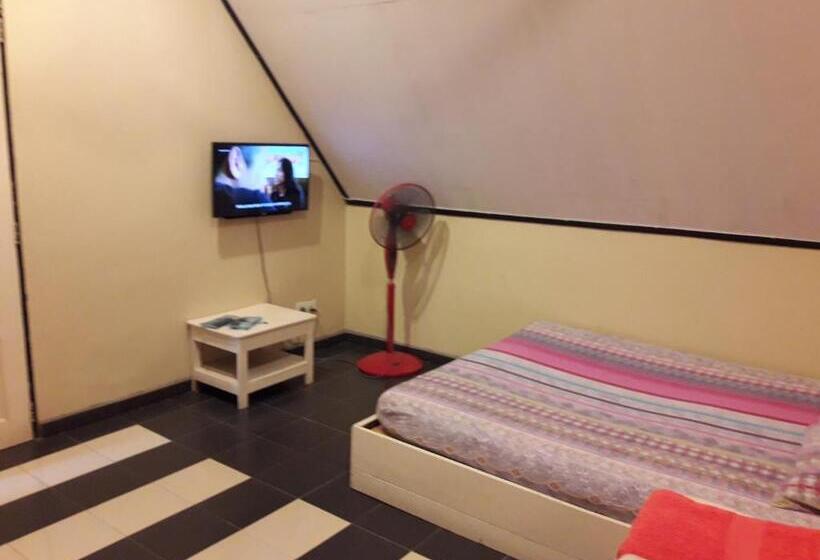 Шале 1 Спальня, Maznah Guest House