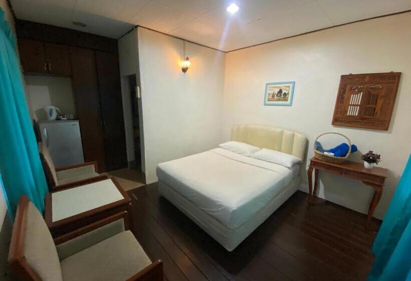 Номер Стандарт, Nazri S Place 2