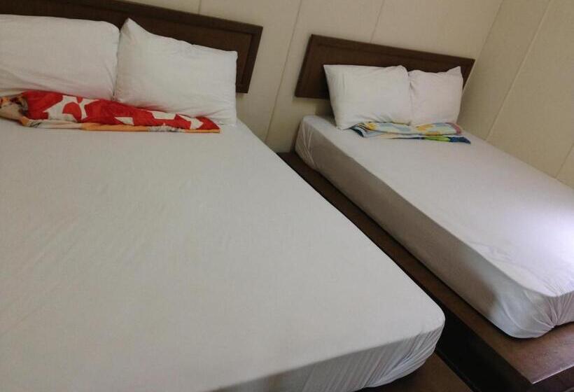 Семейный Номер, Country View Inn