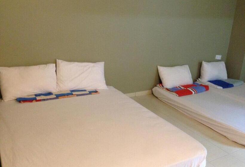 Четырехместный Номер Стандарт, Country View Inn