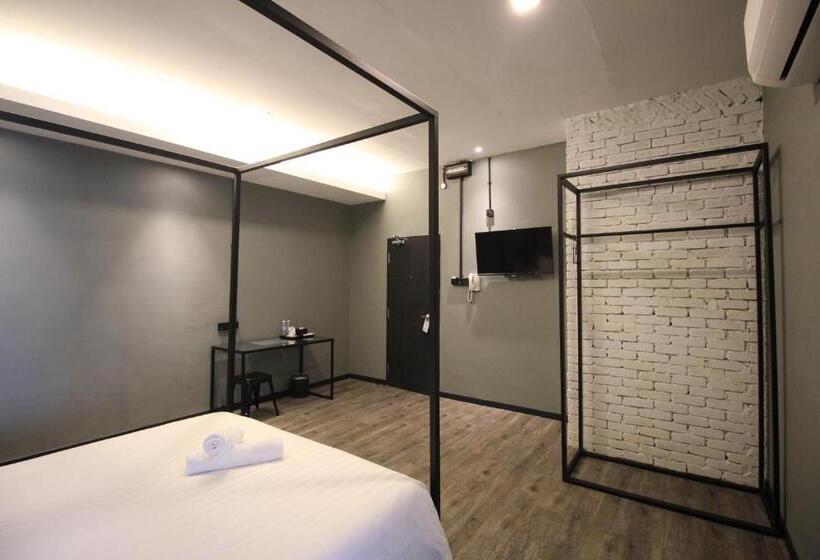 Номер Deluxe, 68 Boutique
