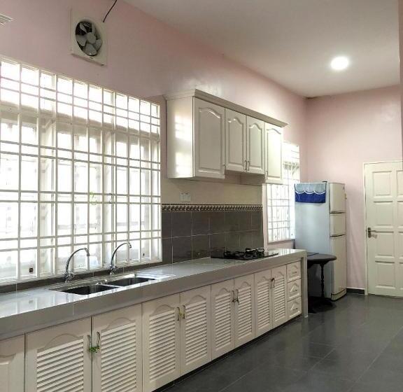Дом 3 Спальни, Family Homestay