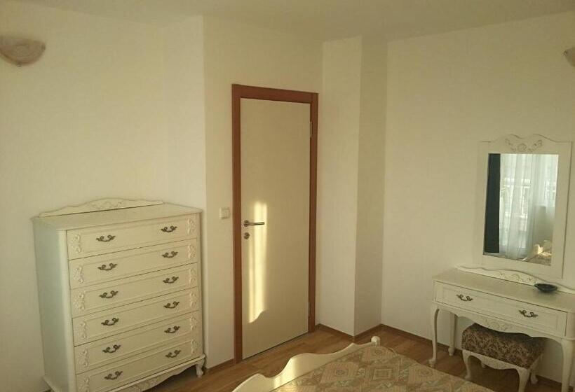 Апартаменты 1 Спальня Вид на Море, Guest House Rona   Free Parking And Sea View