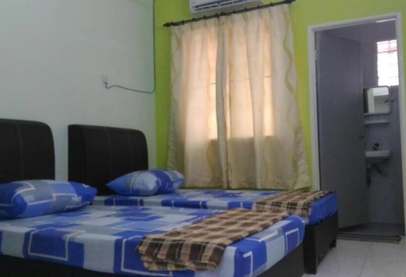 Дом 4 Спальни, J&p Homestays House 1