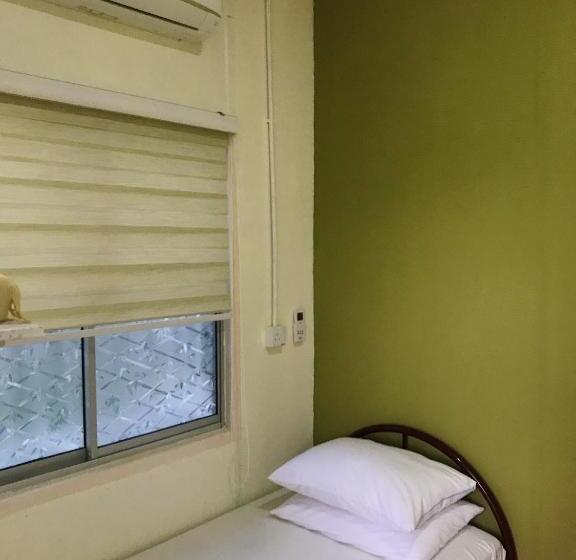 Номер Economy, Merdeka Guest House 2