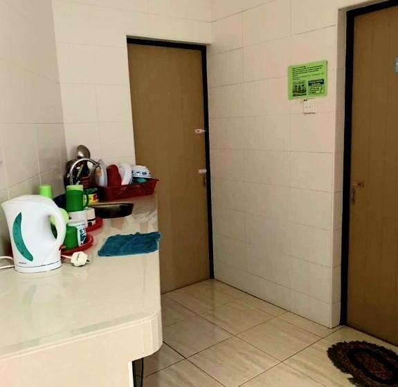 Номер Economy, Sakura Guest House