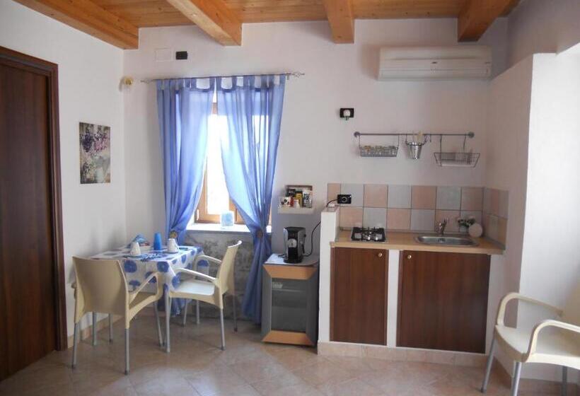 Номер Стандарт Трехместный, Bed And Breakfast Il Giardino Segreto