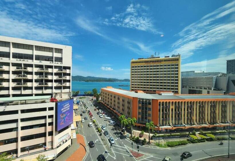 Номер Deluxe Кровать Кинг, Capital Kota Kinabalu