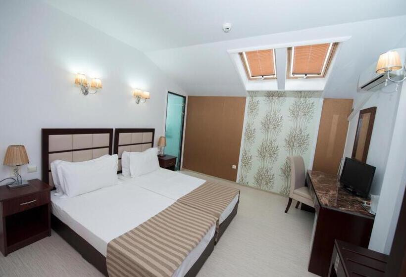 Люкс 2 Спальни, Steaua Apelor Family Resort