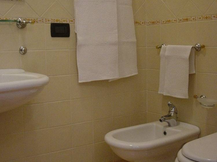 اتاق استاندارد, B&b Puntaferano