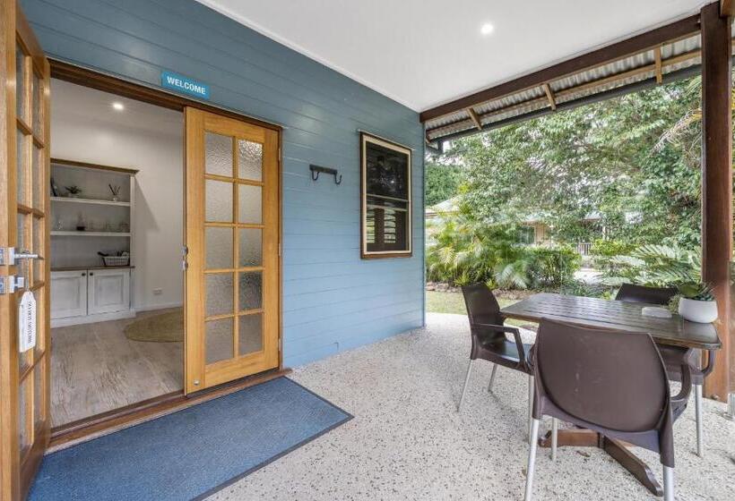 Студия Стандарт, Blue Summit Hideaway