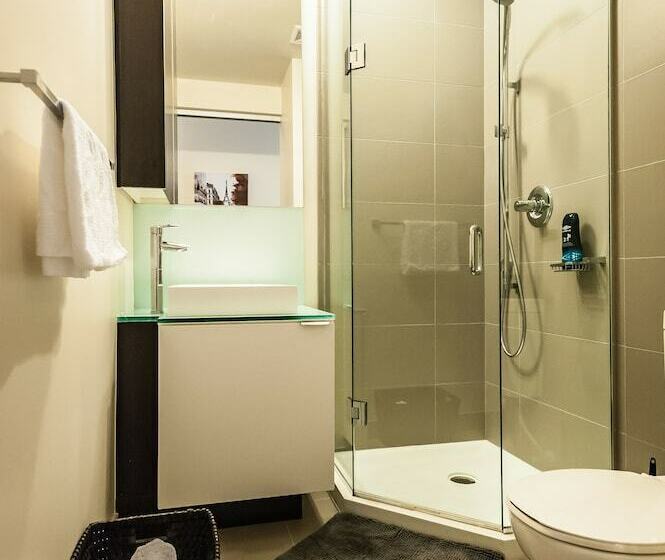 سوییت اجرایی, Life Suites Loft  Cn Tower
