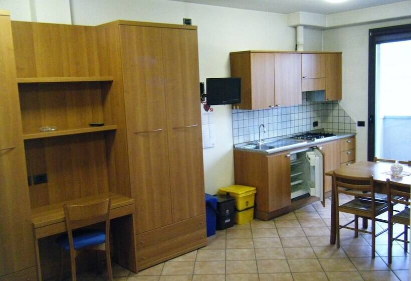 스탠다드 스튜디오, Residence Vezzoli