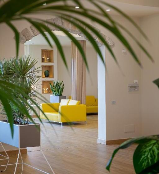 Полулюкс, Lu  Hotel Porto Pino