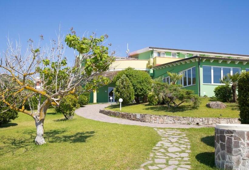 Трехместный Номер Базовый, Lu  Hotel Porto Pino
