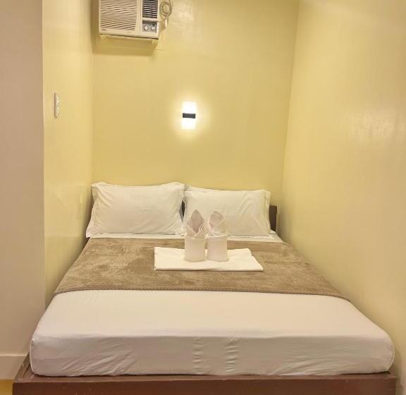 스탠다드 룸 킹사이즈 침대, Zuric Pension House