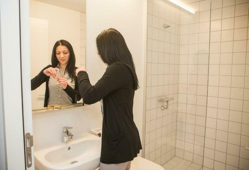 Четырехместный Номер Стандарт, Hostel Groeninghe