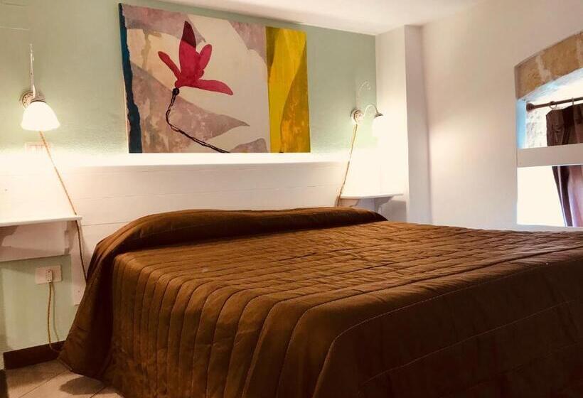 חדר סטנדרט לשלושה, Albergo Tripoli B&b Affittacamere