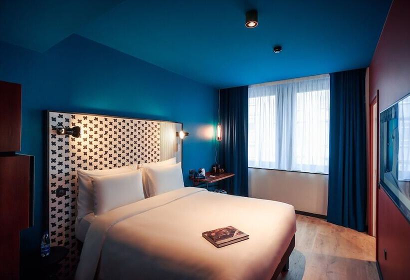 Номер Deluxe, Boma Easy Living