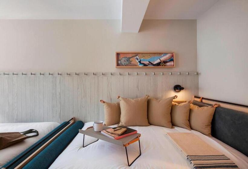 带2个双人床的标准工作室, Moxy Nyc Times Square