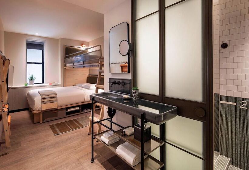标准间, Moxy Nyc Times Square