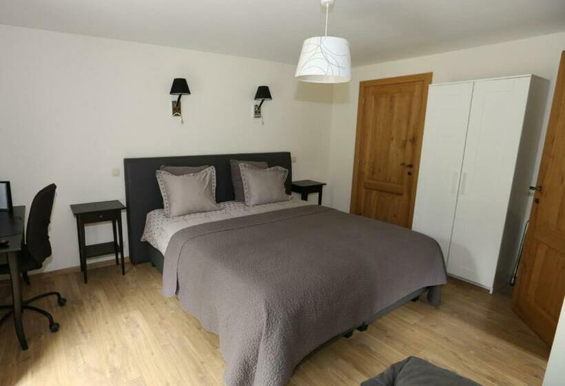 غرفة قياسية سرير كينج, B&b Le Bois De Champia