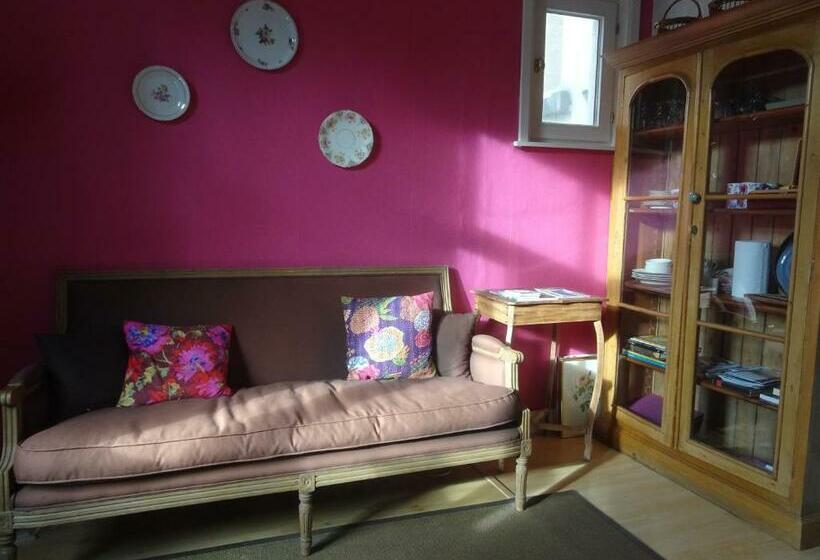 Номер Стандарт Вид на Сад, Guesthouse Alizée