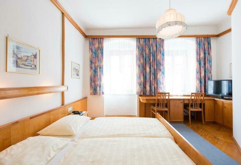 Номер Стандарт, Garni Goldenes Kreuz