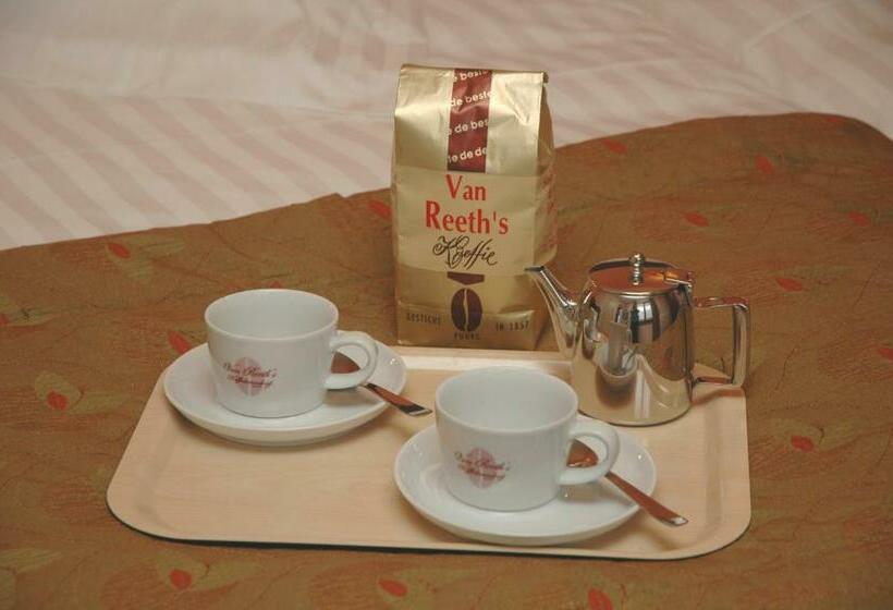 Номер Стандартный с Видом, Van Reeth's Koffiebranderij