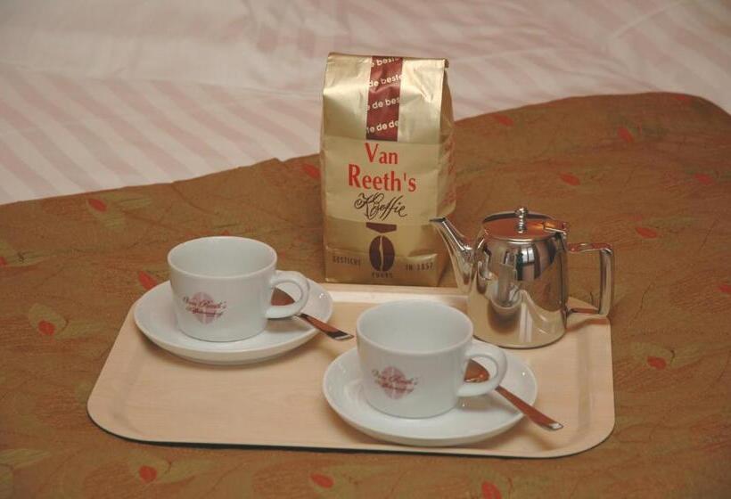 Номер Deluxe Кровать Кинг, Van Reeth's Koffiebranderij