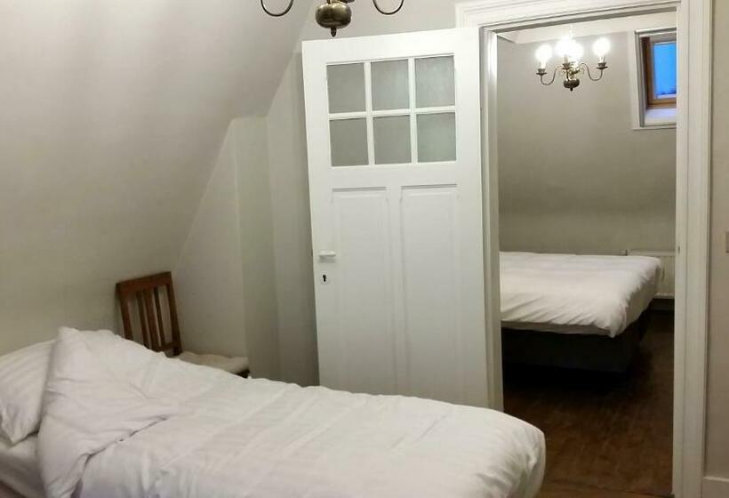سوئیت خانواده 2 خوابه, B&b Charles Cabour