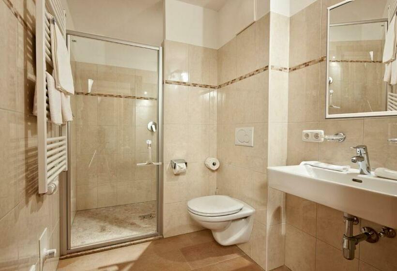 Номер Стандарт с Балконом, Naturresort Senningerhof