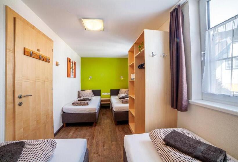 浴室共有スタンダード４人用ルーム, Rutsche Hostel