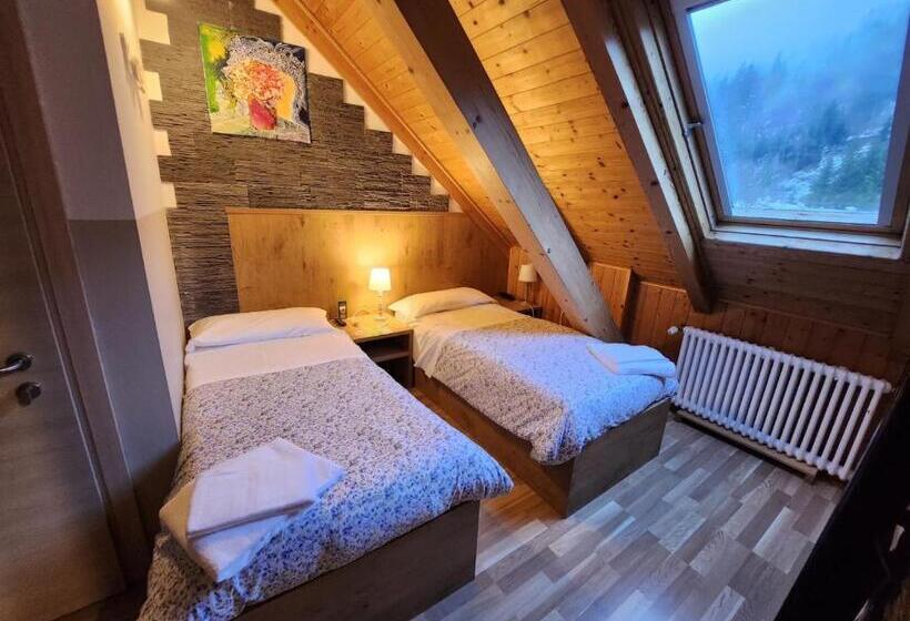 Четырехместный Номер Классик, Tarvisio Four Seasons
