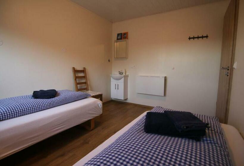 اتاق استاندارد, Cja Guesthouse