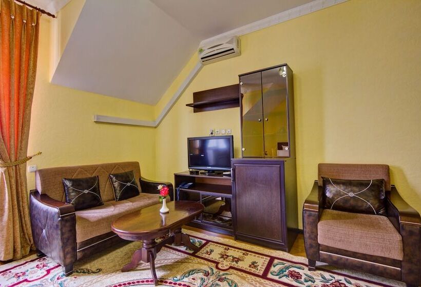 سوییت, King House