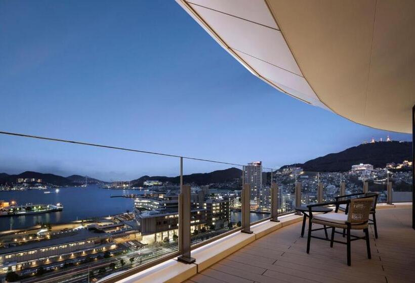 클럽 스위트, Nagasaki Marriott