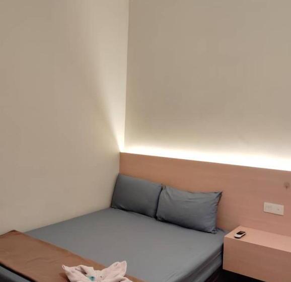 Номер Стандарт, B & B 31 Kota Kinabalu