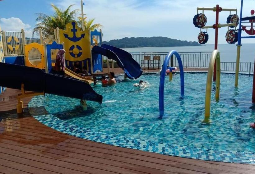 Студия Стандарт Вид на Море, Lurrve Dê  Sēà Resident Swissbel Doorfront Parking