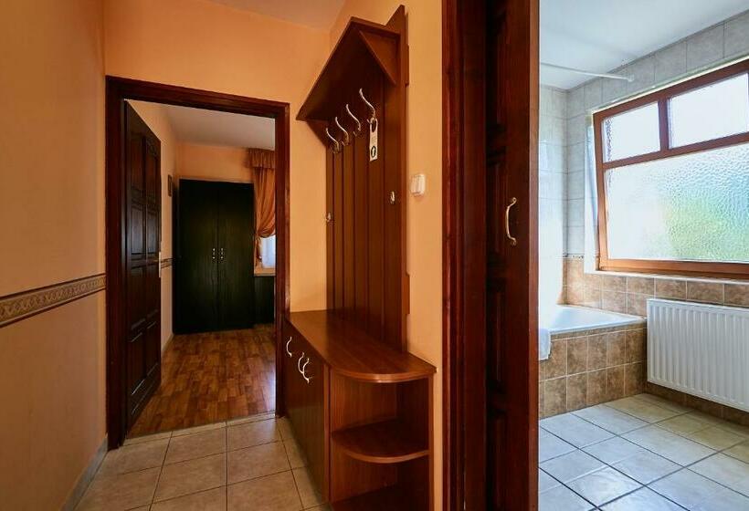 اتاق استاندارد, Pihenőkereszt Panzió