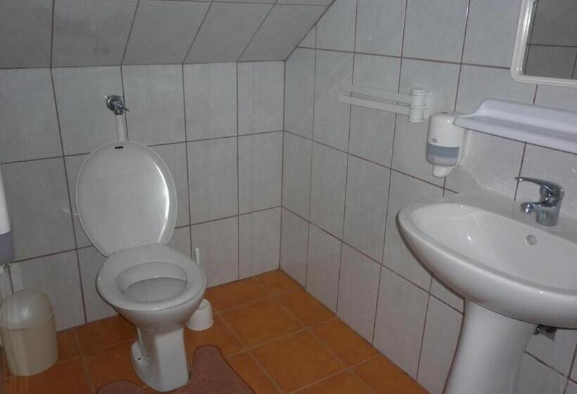 Номер Стандарт Трехместный, Táltos Vendégház