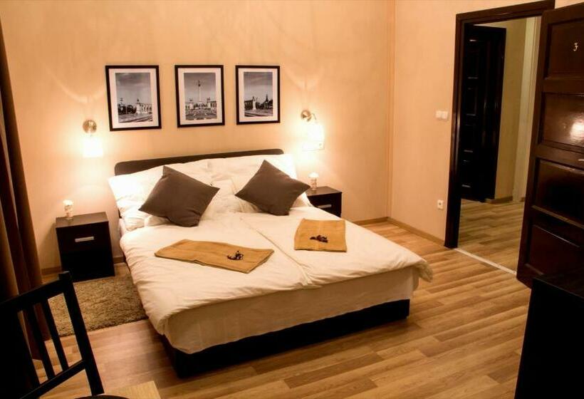 اتاق لوکس, Budapest Ville Bed & Breakfast